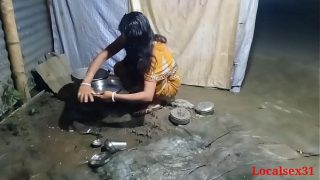 Bangladeshi village guy fucking his chubby sexy bhabi Video