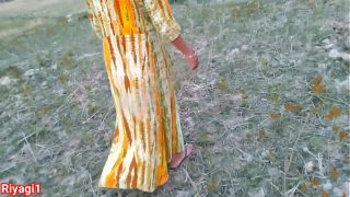 Desi Bhabhi from the village and shooting her outdoor and brought her home sex Video