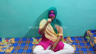 Desi Hot Aunty Fucking Wet Pussy In Missionary Style With Nephew Video