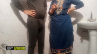 Desi Indian aunty fucked by nephew in the bathroom Video