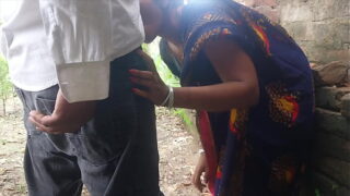 Desi Very Hot Woman Sucking Lover Dick And Fucking In Jungle Video
