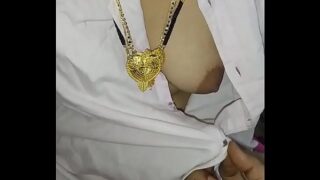 Hot Bihari bhabhi bur ragad rahi hai