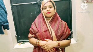 Indian Desi bhabi fucking hairy pussy and licking by dever Video