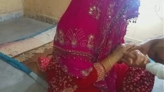 Indian desi pandit taking advantage of aunty Video