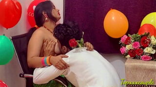 Indian Desi woman painful fucked hard in office Video