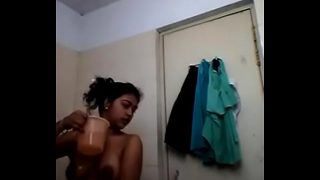 Indian girlfriend Rakhi giving a bath show for her lover