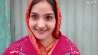 Nayi naveli dulhan ko naukar ne pel diya Video