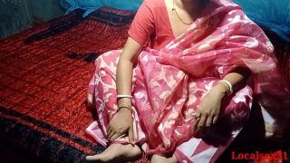 Sexy desi bhabhi chudai karwai saree nikal ke Video