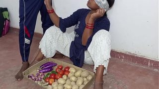 Village ke sarpanch ne panchayat ki madam ka Video